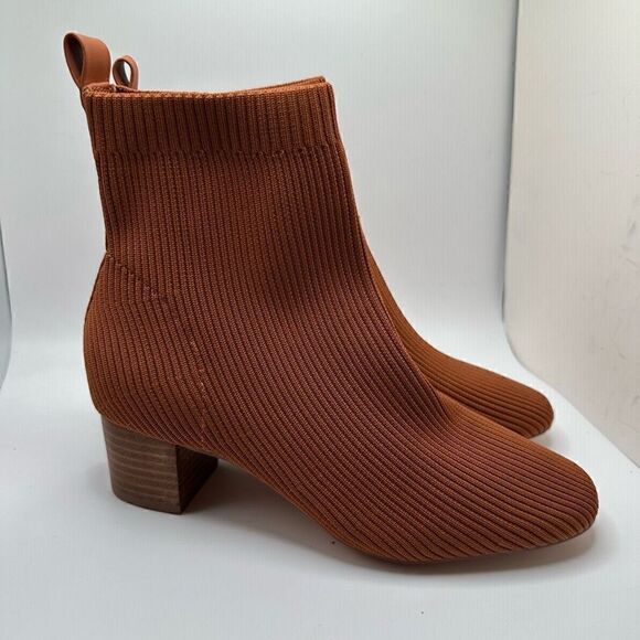 CUSHIONAIRE Women's Stretch bootie +Memory Foam 8 BROWN - Picture 1 of 7